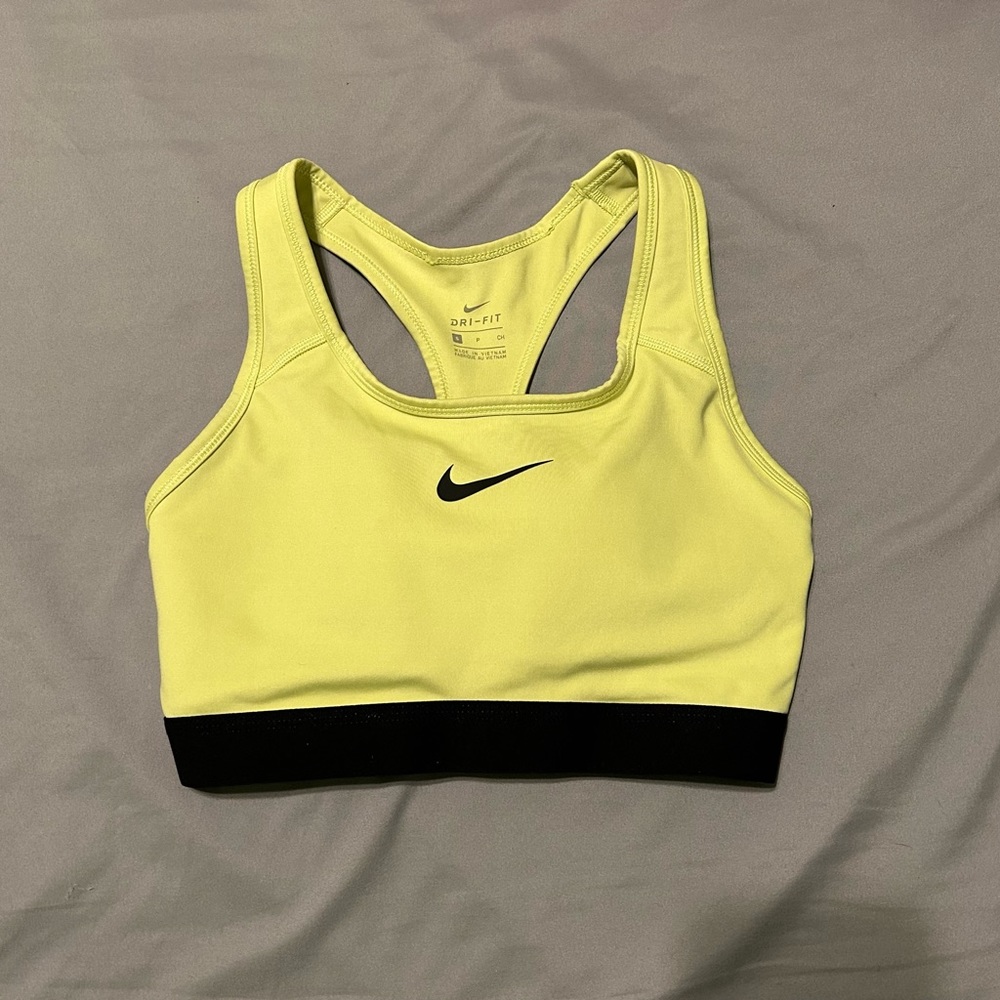 Women’s Nike Dri-Fit Bra